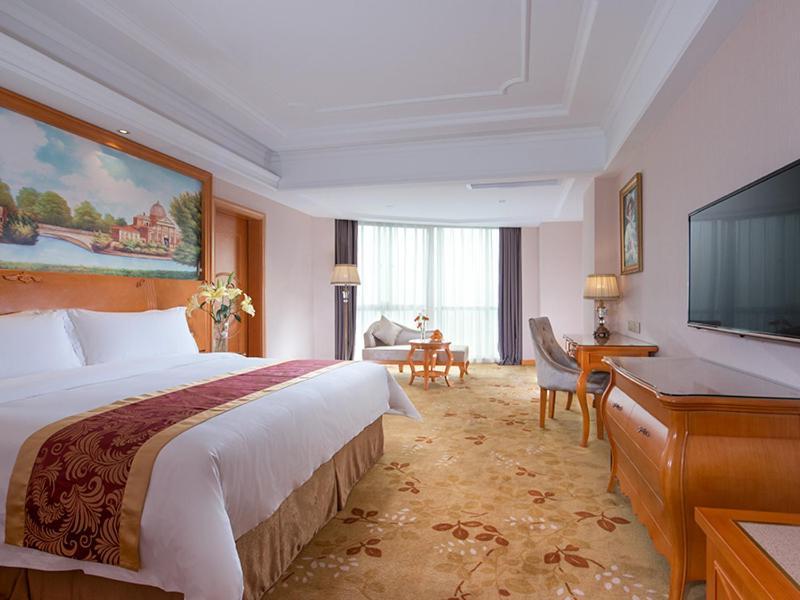 Venus Royal Hotel Guilin Airport Екстериор снимка